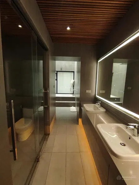 Hạ 6 tỷ! mặt tiền bạch đằng, p15, q. bình thạnh, 8x23m, hầm 7 tầng, hđt 550tr giá 50 tỷ