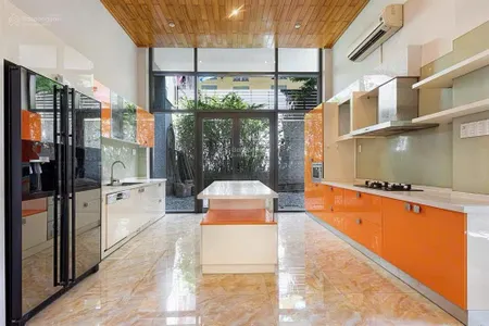 Biệt phủ phong cách châu âu bán nhà tặng nội thất cao cấp vị trí trung tâm sát quảng trườn