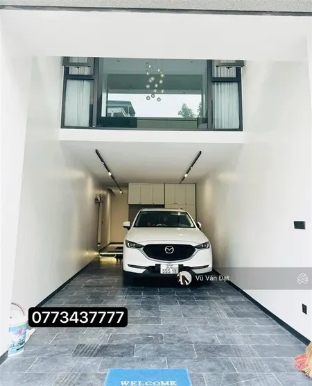 Ngọc lâm 55m 6 tầng thang máy full nội thất ngõ oto tránh không đối cửa nhà ai