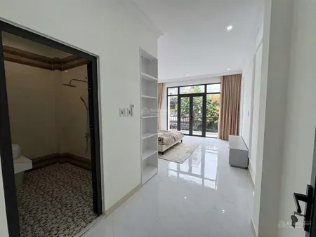 Chính chủ chào bán nhà 4 tầng tân cổ điển mặt tiền đường nguyễn huy tự rẻ ngang giá đất