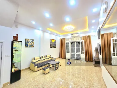 (diễn viên điện ảnh giảm 1 tỷ) 18 tỷ chùa láng 45m2, 4t, ngõ oto, kinh doanh, gần đh ngoại giao