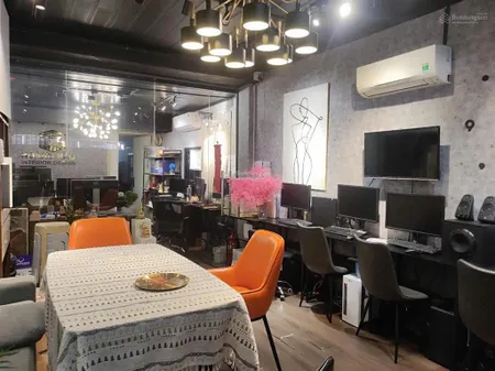 Chính chủ gửi bán gấp! mặt tiền kinh doanh đoàn văn bơ, q4 giá chỉ 8.5 tỷ