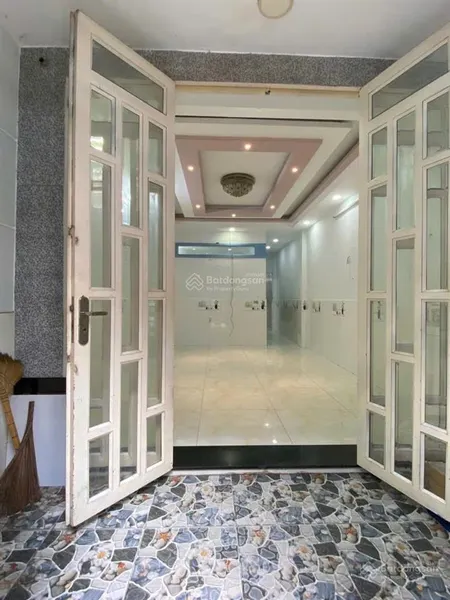 Nhà vị trí đẹp chiến lược giáp tên lửa 3 tầng (4pn,4wc) 72m2 2 mặt tiền hẻm xe hơi giá 6,1 tỷ