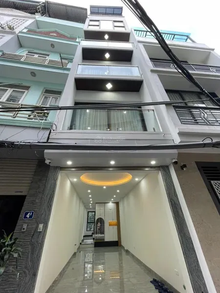 Bán nhà mới 5 tầng có thang máy ngõ 52 ngọc lâm, nội thất đẹp, 60m2 giá 12 tỷ tl