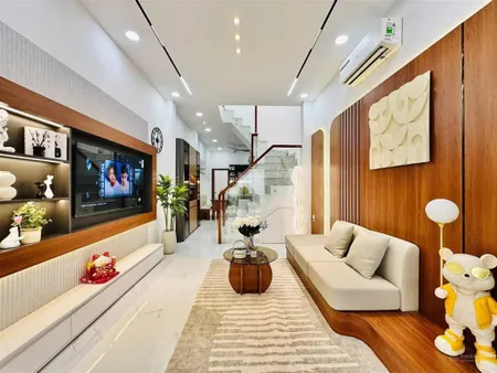 Nhà đẹp phố yên lãng, nhà mới ở ngay, 2 trước sau, ngõ nông gần ô tô 25m, dt 39m2 * 5t