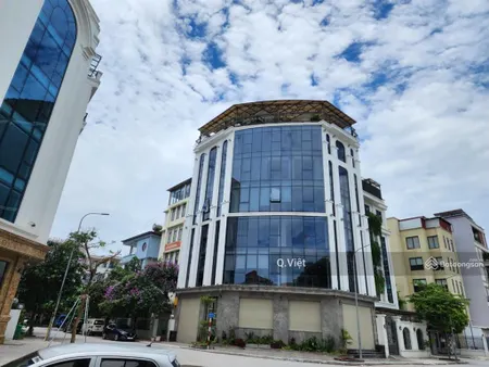Căn góc phố nguyễn xiển 105m 8 tầng mt5,5m đường rộng vỉa hè 2 bên kinh doanh siêu tốt