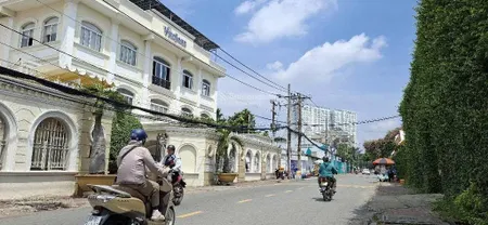 Chỉ 70tr/1m2, căn góc 2 mt, ngang khủng 6.8m, hẻm xe hơi thông, gần trường hoa lư, ngã tư thủ đức.