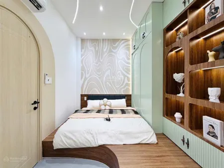 Chỉ mất 10p ra vincom q9 nhà 40m2 có 1tỷ890 hẻm 494/lê văn việt cho thuê 14tr xây 2tầng3pn sổ sẵn