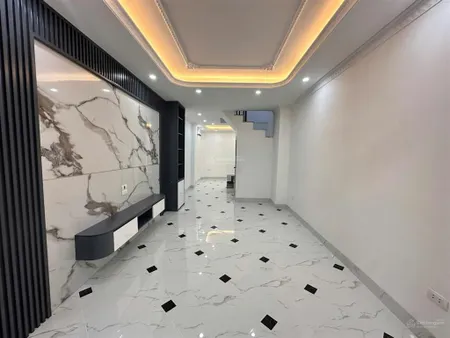 Bán nhà 5 tầng giáp nhị, yên sở, hoàng mai dt 34m², 7 phòng ngủ, ngõ ba gác tận cửa, giá 6.95 tỷ