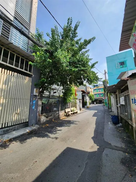 Hàng đầu tư gấp bán hẻm xe hơi khu bàu cát 130m2 vuông vức chỉ 15.3 tỷ