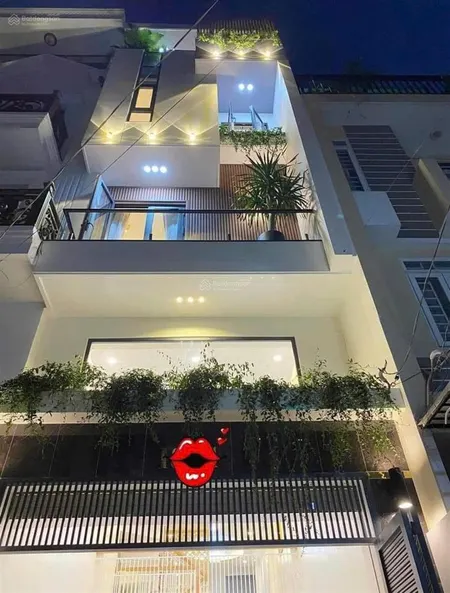 Ngộp, bán nhà gần đầm sen. 6,6x8, 1 trệt 1 lửng 4 lầu, 6,9 tỷ