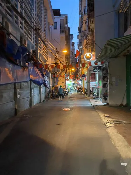 Bán nhà ngõ 79 cầu giấy ngõ thông kinh doanh 84m2 6 tầng thang máy giá 31.8 tỷ