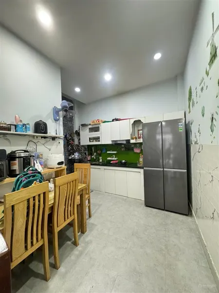 Cần bán nhà ngay sát trường học trí đức kênh 19/5 dt 4x9m 1 trệt 2 lầu st, 3pn, phòng thờ, sân phơi