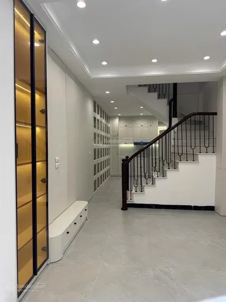 Bán nhà đông thiên dòng tiền 300tr/năm,7 phòng, 38m2, 5 tầng,ngõ 3 gác,năm phút trường 3 cấp6.9 tỷ