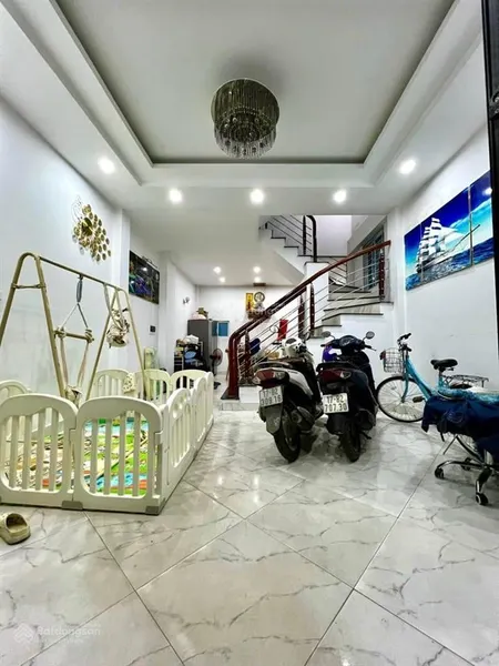 Bán nhà mỹ đình giá 7 tỷ 5 diện tích 45m2 x 4 tầng, nhà dân xây, thiết kế đầy đủ