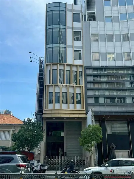 Bán nhà mặt tiền đường ung văn khiêm. dt 455m2 (7 x 65m), 5 tầng. giá 75 tỷ tl tin thật