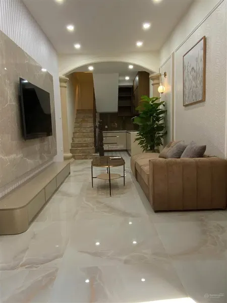 Hàng hiếm khó tìm bán nhà mới đẹp trần quốc vượng xuân thuỷ ngõ nông 30m ra ô tô tránh