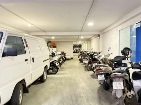 Bán nhà mp hoàng ngân 100m 8 tầng 1 hầm giá 53 tỷ thông sàn cho thuê 90tr/tháng