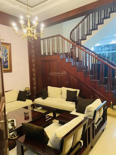 Công viên thống nhất ! bán căn nhà phân lô, ô tô tránh, vỉa hè, kinh doanh, vp bạt ngàn. 60m*4t