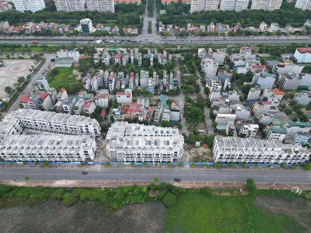 Shophouse tái định cư trâu quỳ metropolitan kinh doanh, dt 76,5m2 giá 21,3 tỷ. 0867 219 ***