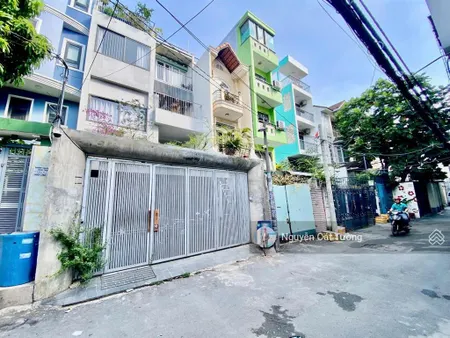 Bán nhà 6 x28m nguyễn cửu vân 4 tầng dòng tiền ~100tr/tháng xây dựng mới hầm + 7 tầng.