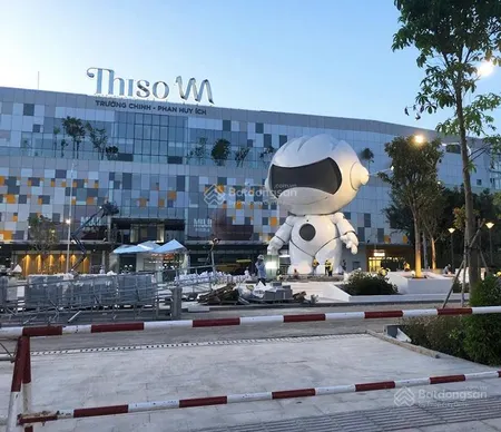 Bán nhà 5 tầng ngay gần aeon 2 dt 75m2 hẽm oto tiện làm chdv