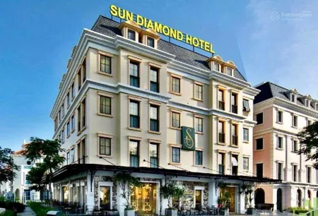 Bán nhà hạ long 600m2 ,5 tầng ,mặt tiền 24m , toà khách sạn , doanh thu 1,5 tỷ / tháng,giá 118 tỷ