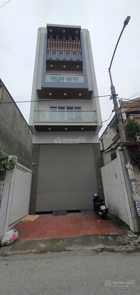 Bán nhà mới 6tthang máyngọc thụy long biênmặt tiền 5mô tô tránhkinh doanh gara ô tôgần mipec