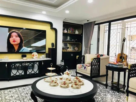 Bán nhà phân lô giảng võ cát linh đống đa 1 nhà ra phố móng 7 tầng nhà xây cực đẹp 2 thoáng
