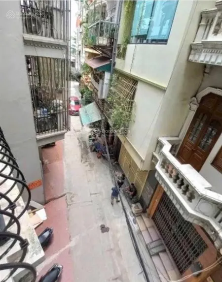 Nhà phố ngọc hà 69m2, mt 4,2m, 12,5 tỷ. 2 thoáng, ngõ rộng. 10m ra đường lớn