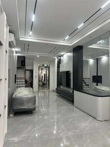 Bán nhà thang máy hồng tiến long biên siêu hiếm chỉ 13 tỷ!