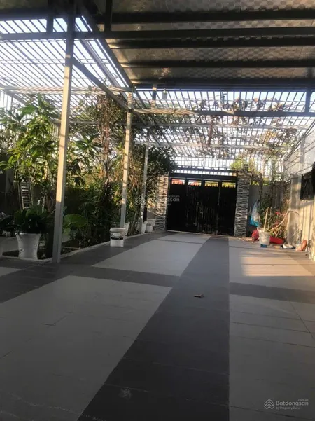Nhà giá 8,8 tỷ, dt 7,5*27m, 1 lầu, đường 12m, lê thị tám, nhà bè