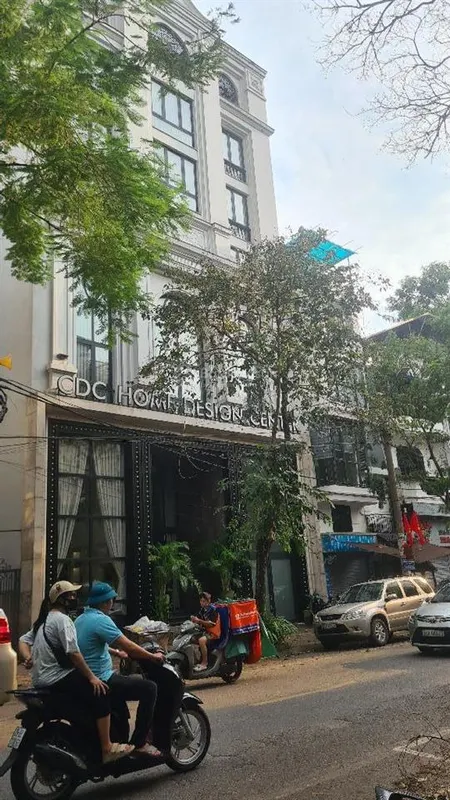 Bán nhà mặt phố hàn thuyên , 180m, 8 tầng , 10.5m mặt tiền , giá chỉ 100 tỷ . dòng tiền cao,vỉa hè
