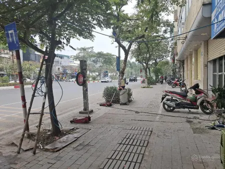 Bán nhà văn cao trung tâm quận ba đình phân lô 3 bước ra phố an sinh đỉnh