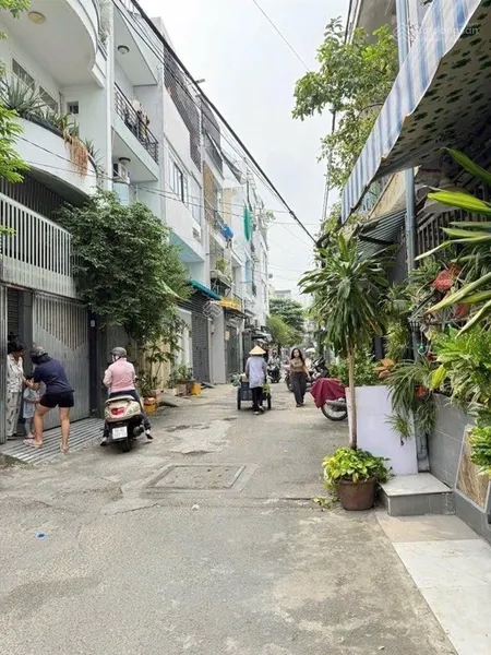 Bán nhà 5 tầng btct ngang to 6,6m đường trịnh đình trọng phường hoà thạnh, quận tân phú