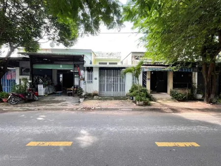 Nhà phố mặt tiền nguyễn đình chiểu gần trường cấp 1.2.3 p. đông hòa dĩ an