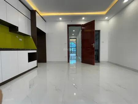 Tòa nhà văn phòng 7 tầng vị trí đắc địa trung tâm vạn phúc, hà đông 55m , 7 tầng ,mt 5m , 22 tỷ
