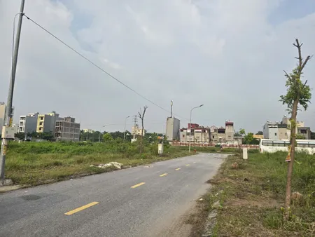 Bán 90m đất giãn dân khắc niệm 2. Dãy L3. Cạnh cụm công nghiệp khắc niệm và cao đẳng y. Phường hạp lĩnh bắc ninh
