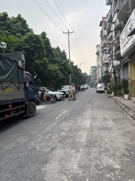 Bán nhà Mặt phố Yết Kiêu 25.5m² ngang 2.85m giá 7.7 tỷ Phường Hà Đông (LH: Zalo 0862299066)