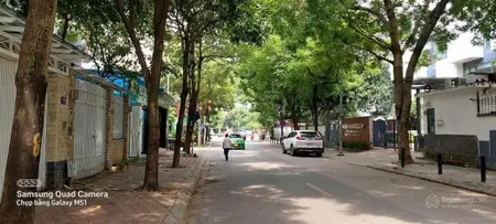 Đẹp nhất nhà! bán nhà dịch vọng, cầu giấy, 4 tầng 1 hầm, ô tô tránh, kinh doanh + ở, 120m2