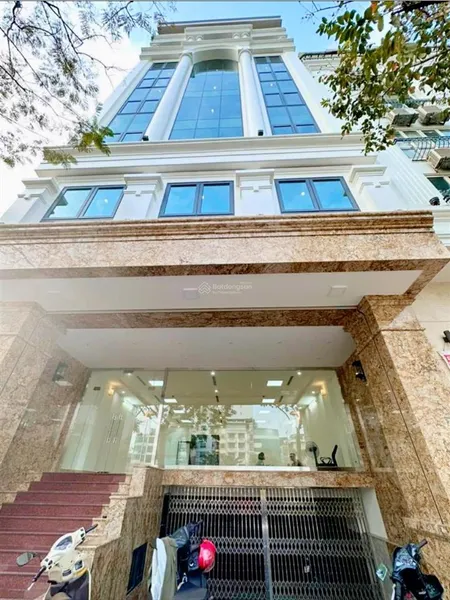 Gấp! bán nhà riêng hoàng quốc việt, 150m2, ở + văn phòng, lô góc, vỉa hè, ô tô tránh, thang máy