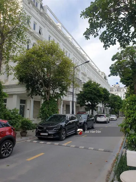 Chính chủ bán căn lk louis city 100m2, giá 21,5 tỷ làm việc trực tiếp chính chủ sổ đỏ lâu dài