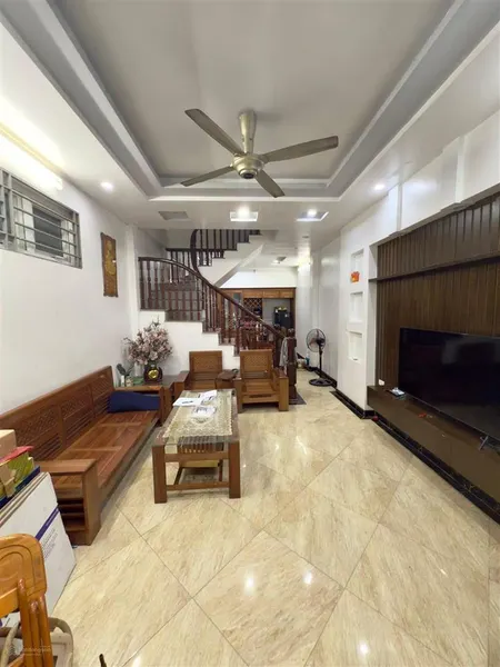 Giảm chào 500tr! nhà đội cấn, 1 ngoặt ra phố, ngõ thông, ngõ ba gác, dân xây, 45m*4t