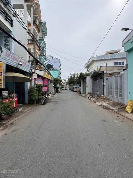 Kẹt tiền cần bán căn nhà bông văn dĩa, bình chánh. shr.giá bán 870 triệu .