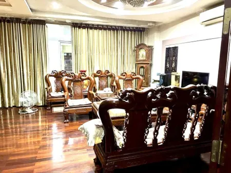 Siêu phẩm lâm hạ siêu rộng 7 tầng thang máy ô tô tránh giá cực ngon căn duy nhất.