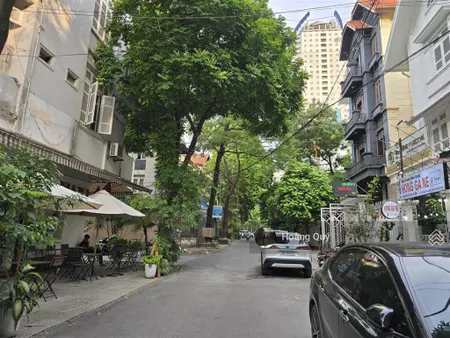 Bán gấp nhà phố ngụy như kon tum 65.8m2*5 tầng. vi trí kinh doanh view gần khuôn viên chỉ 24.5 tỷ