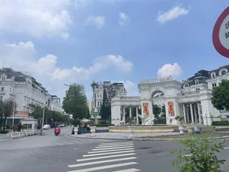 Bán bt louis city đại mỗ 100m2 x 5 tầng, giá 31 tỷ với nội thất cực đẹp