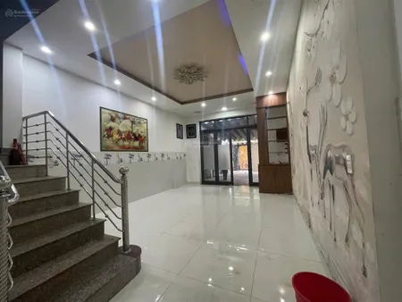 Bán nhà 2 tầng mặt tiền đường huy cận diện tích khủng 143m
