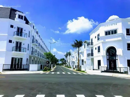 Nhà phố shophouse khu compound sim city
