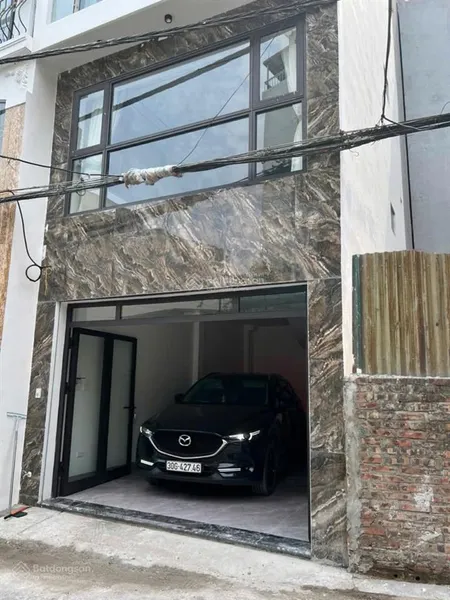 Nhỉnh 8 tỷ mặt ngõ ô tô thông ô tô vào nhà lô góc gần cổ linh kinh doanh full nội thất